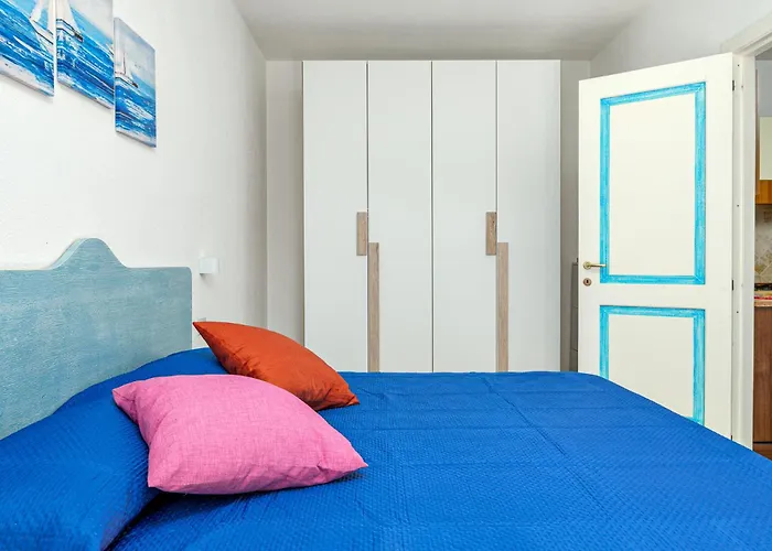 Anna Bay * ムルタ・マリア