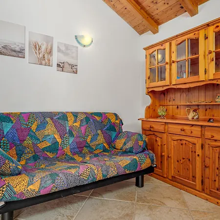 Anna Bay Murta Maria